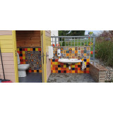 Borgońa - patchwork z płytek jednokolorowych 