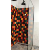 Borgońa - patchwork z płytek jednokolorowych 