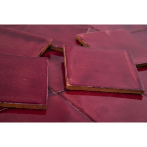 Vino Deslavado rouge - Talavera carreau rouge monochrome