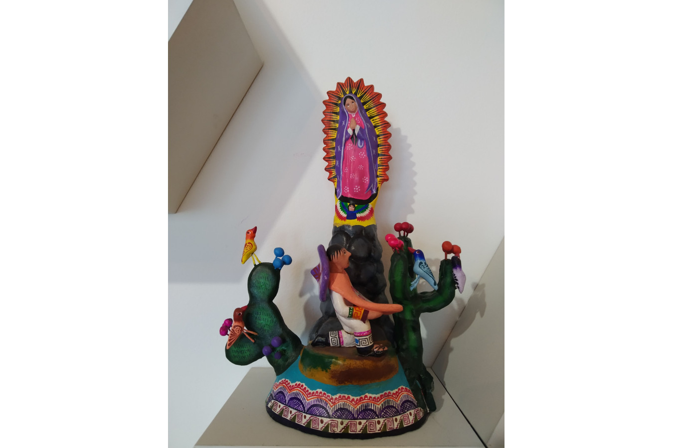 Virgen con Juan Diego - Figurka Matka Boża i Juan Diego, rękodzieło z gliny