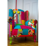Fauteuils colorés cousus main