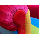 Fauteuils colorés cousus main