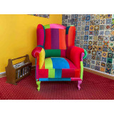 Fauteuils colorés cousus main