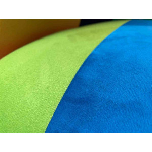 Fauteuils colorés cousus main