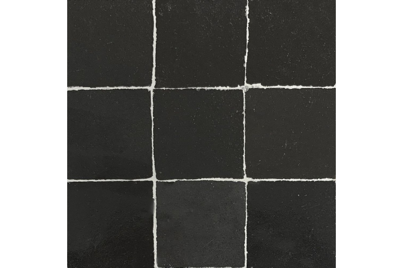 Black Fig Zellige - carreaux de zellige graphite