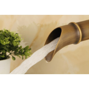 Donicia - Mitigeur de lavabo en laiton brossé