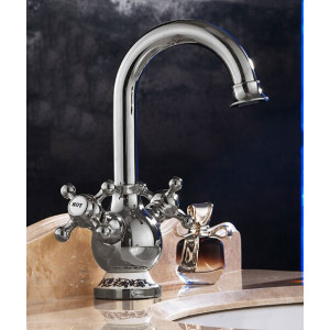 Vidal - Robinet de bassin en argent avec motif